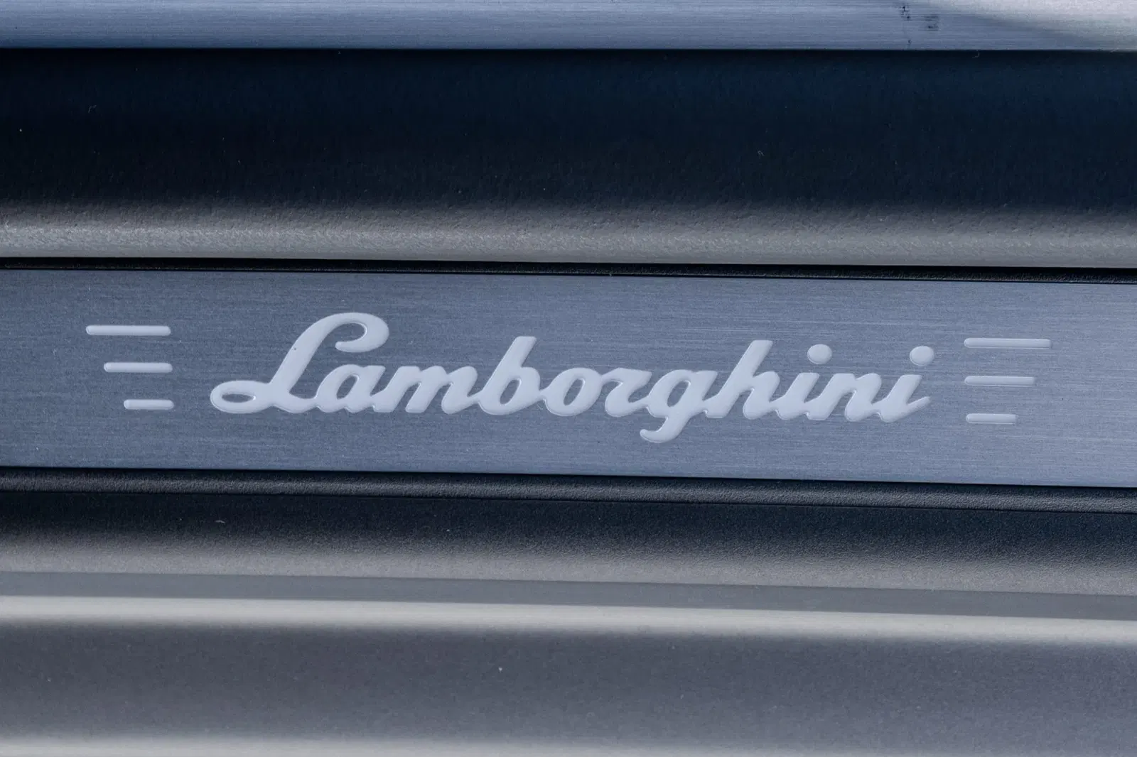 2023 Lamborghini Urus Performante