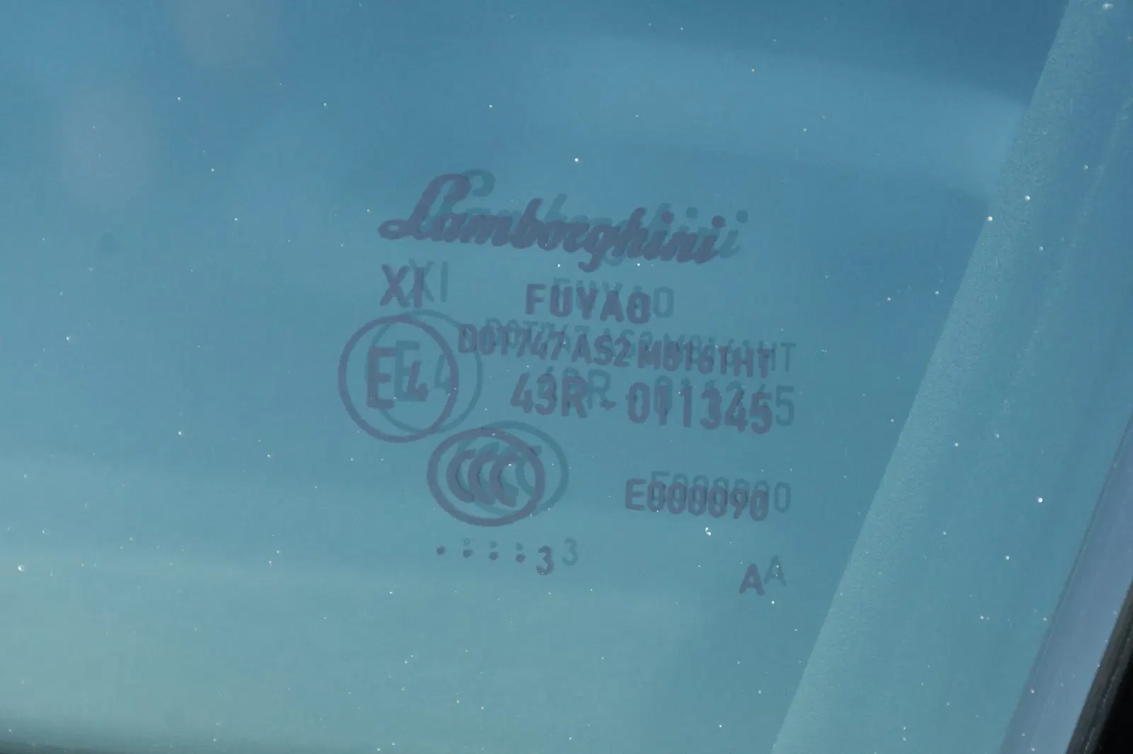 2023 Lamborghini Urus Performante