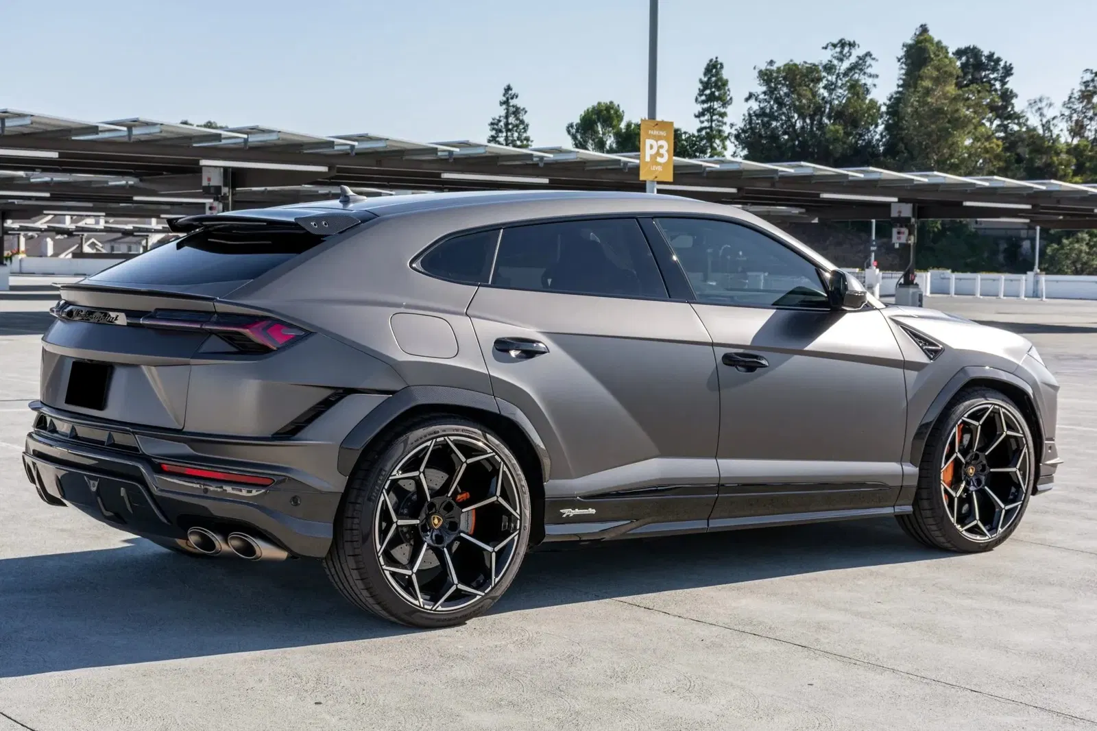 2023 Lamborghini Urus Performante