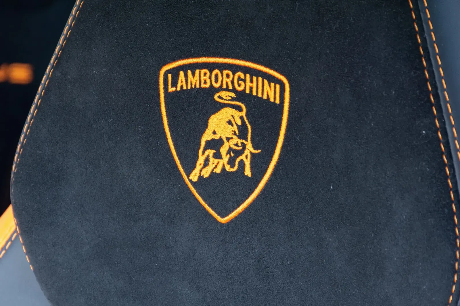 2023 Lamborghini Urus Performante