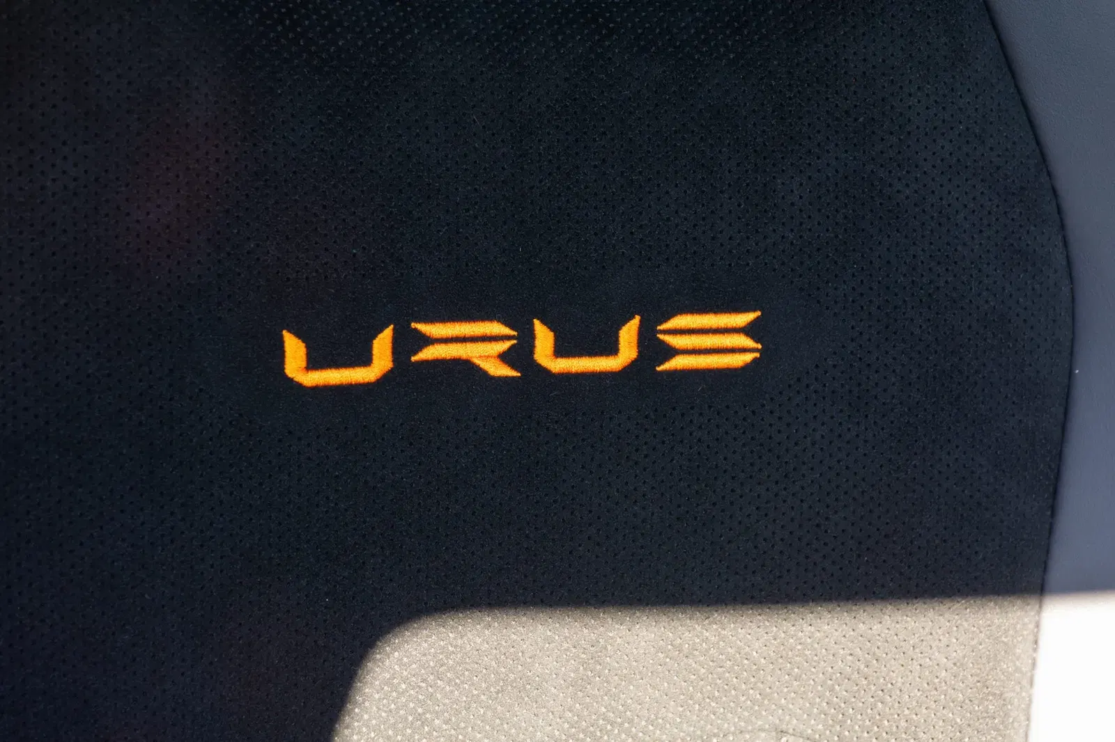 2023 Lamborghini Urus Performante