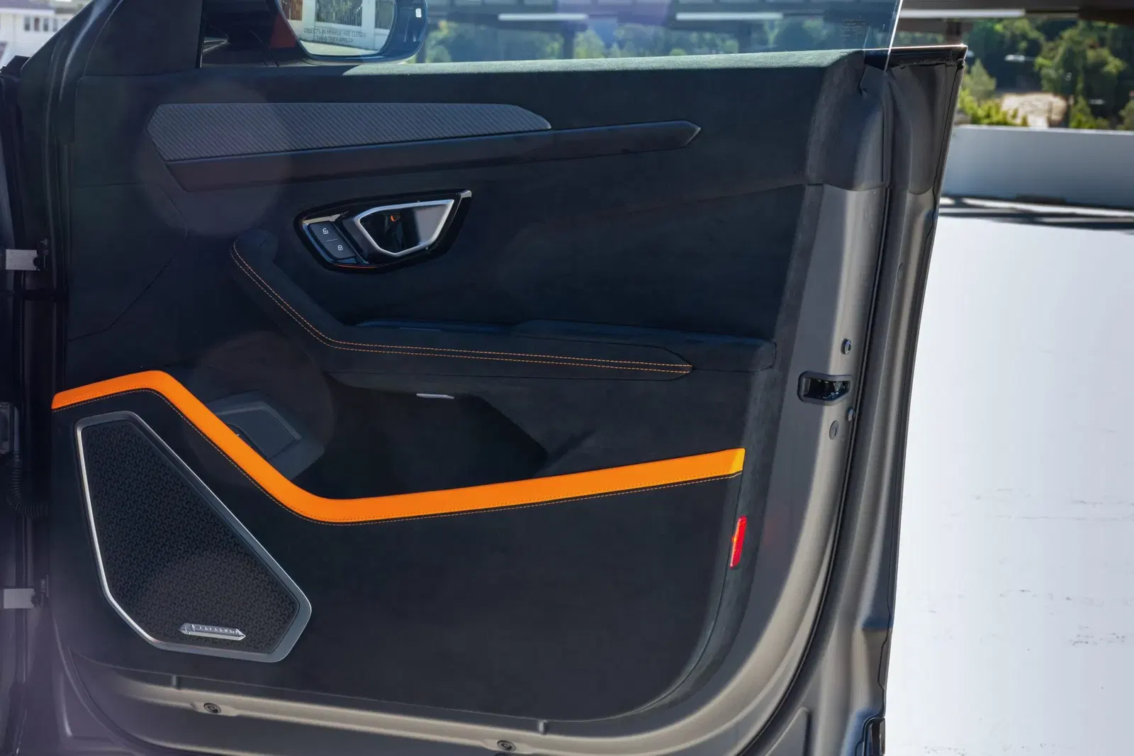2023 Lamborghini Urus Performante