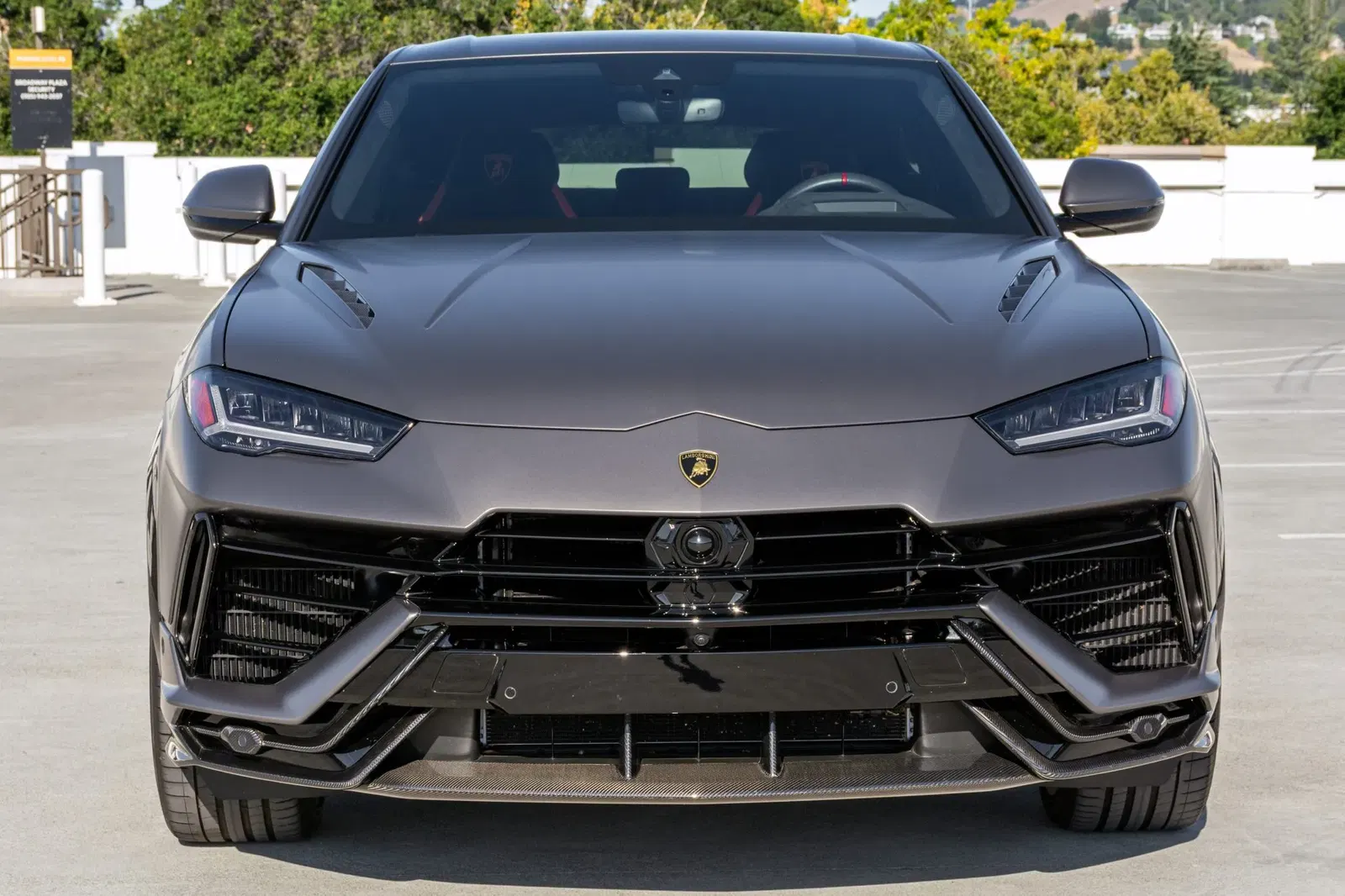 2023 Lamborghini Urus Performante