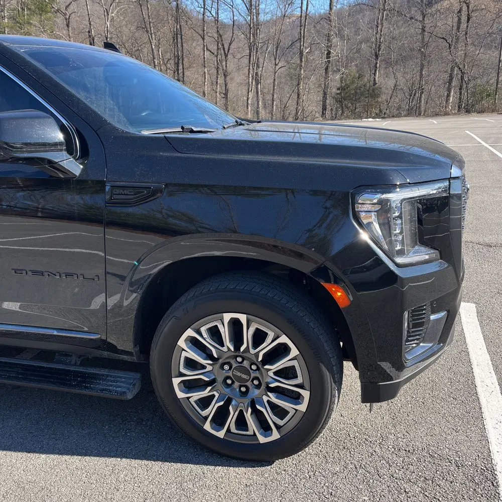 2023 GMC Yukon XL Denali Ultimate