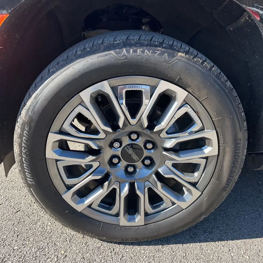 2023 GMC Yukon XL Denali Ultimate
