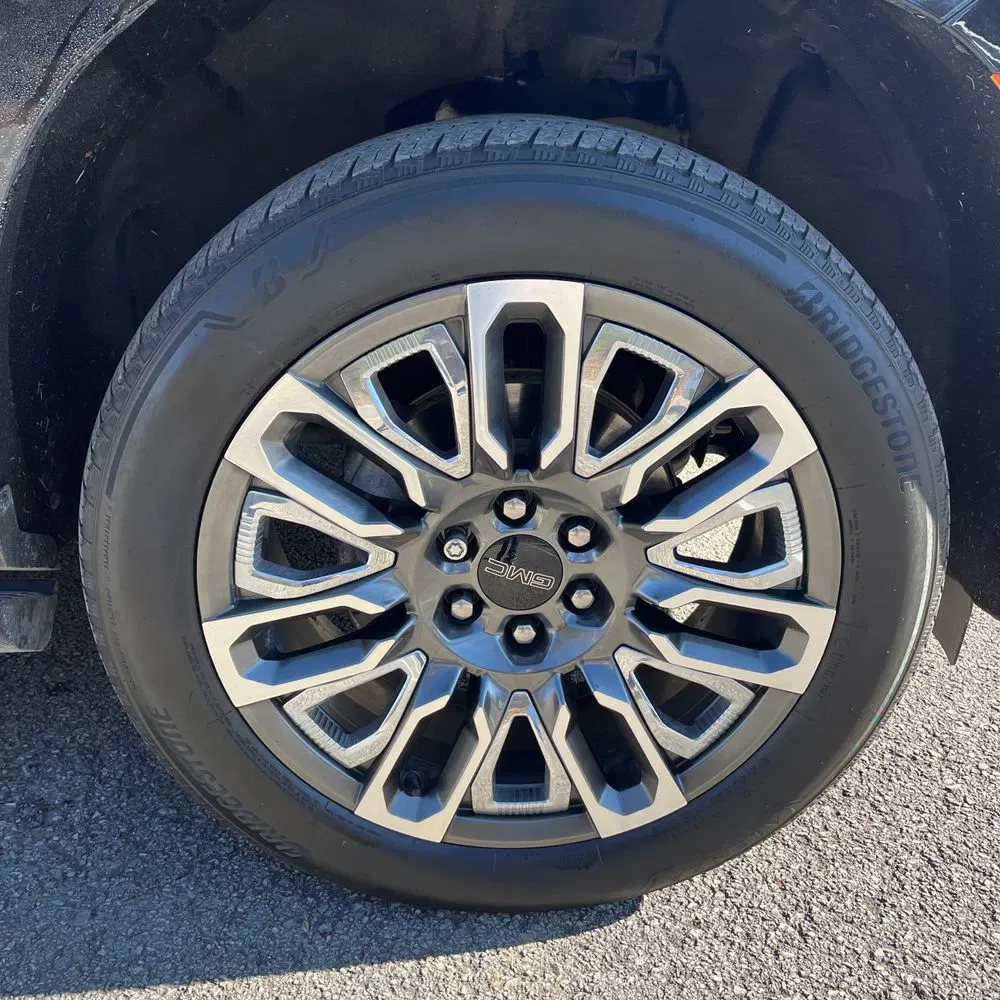 2023 GMC Yukon XL Denali Ultimate