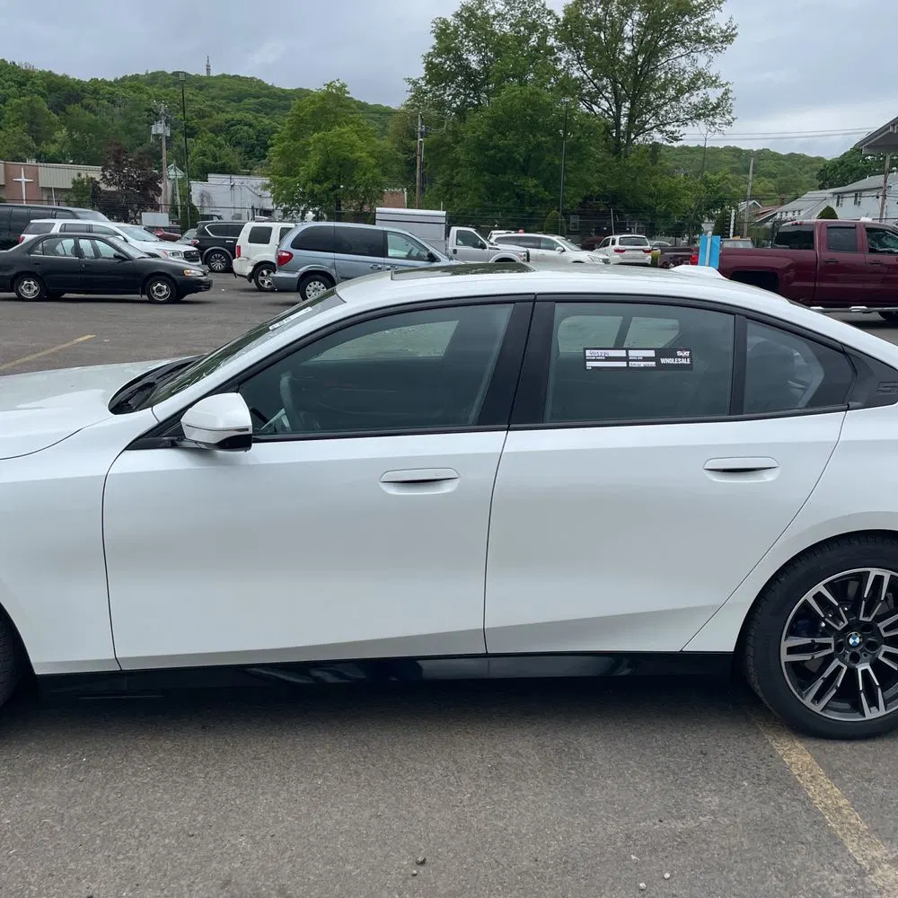 2025 BMW 5-Series 540i xDrive