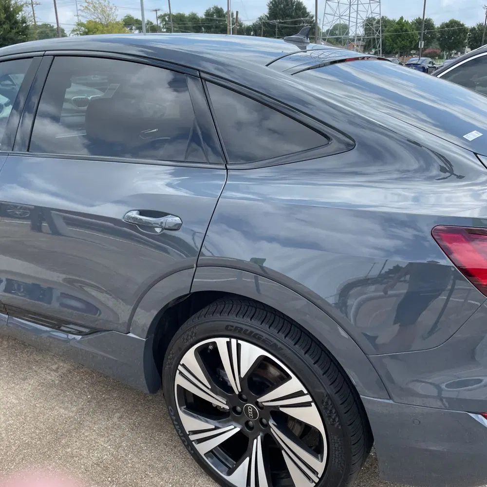 2024 Audi Q8 e-tron S-Line Pres