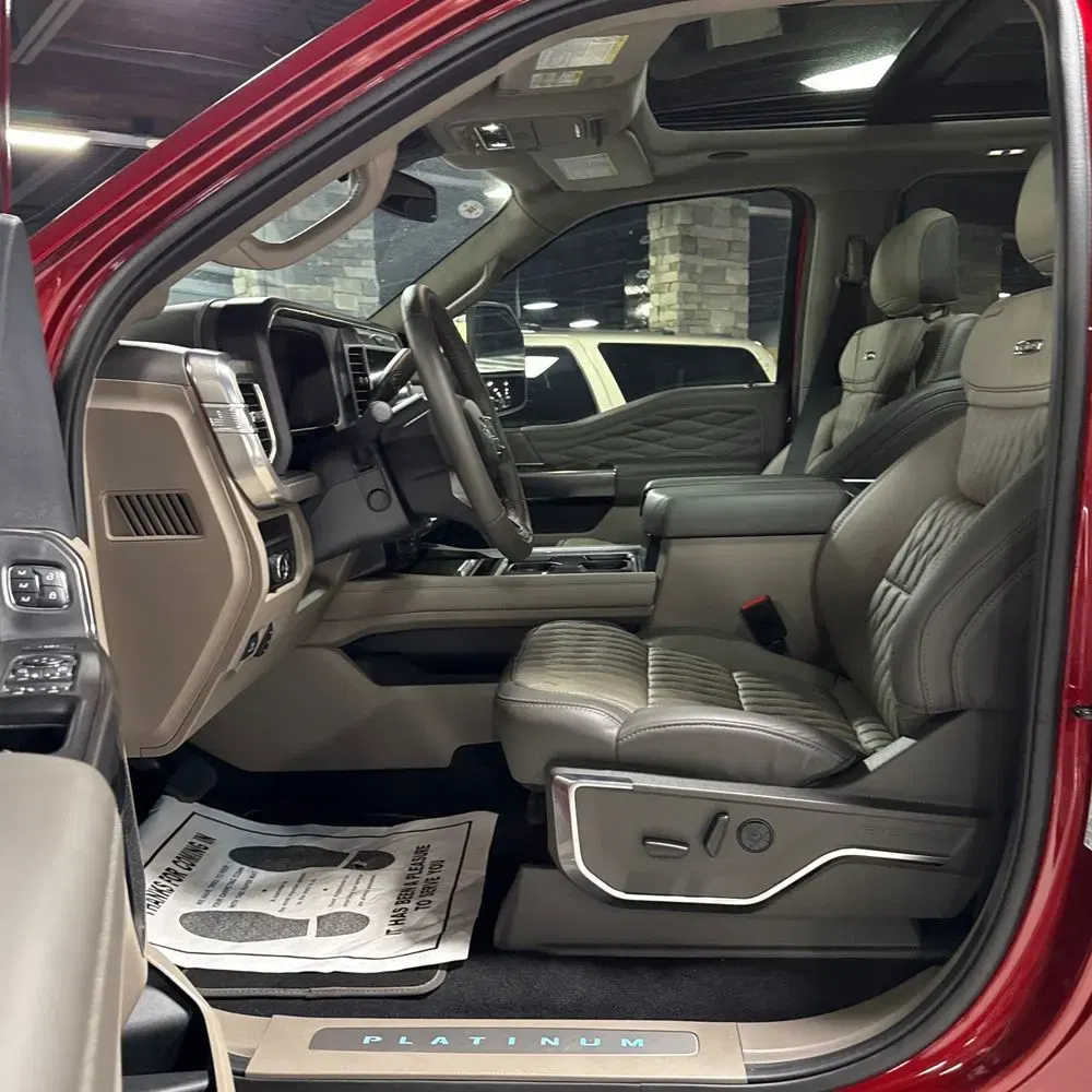 2025 Ford F-350 Super Duty Platinum