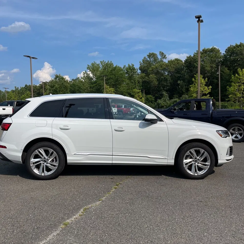2024 Audi Q7 Premium Plus 55