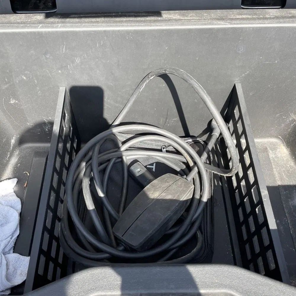 2024 Tesla Cybertruck Base