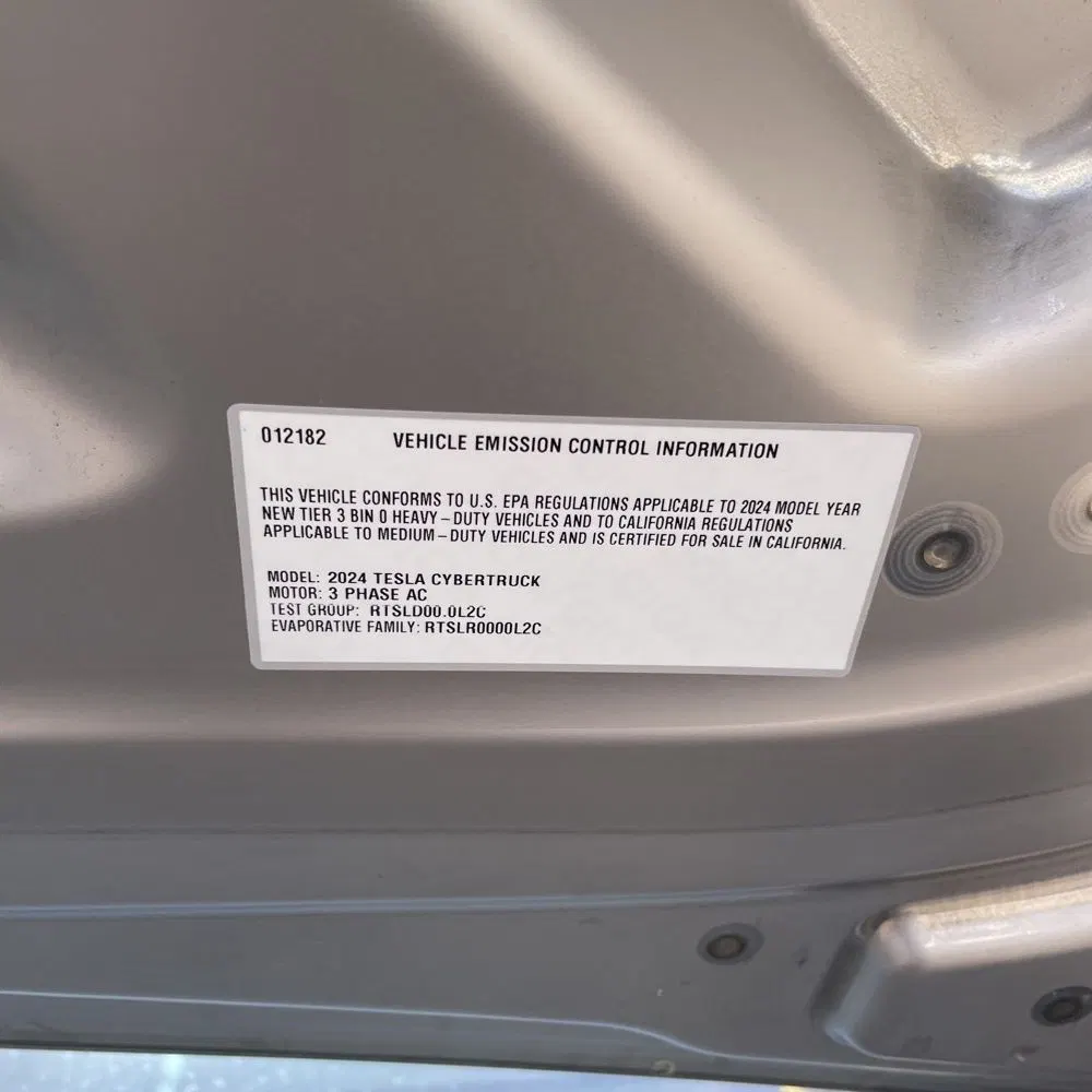 2024 Tesla Cybertruck Base