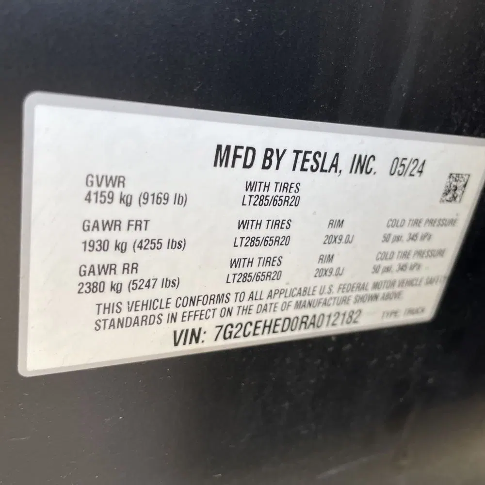 2024 Tesla Cybertruck Base