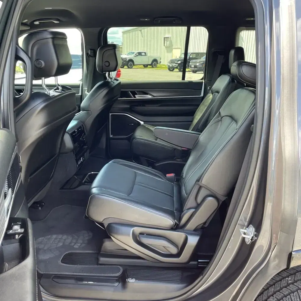 2024 Jeep Wagoneer Series III