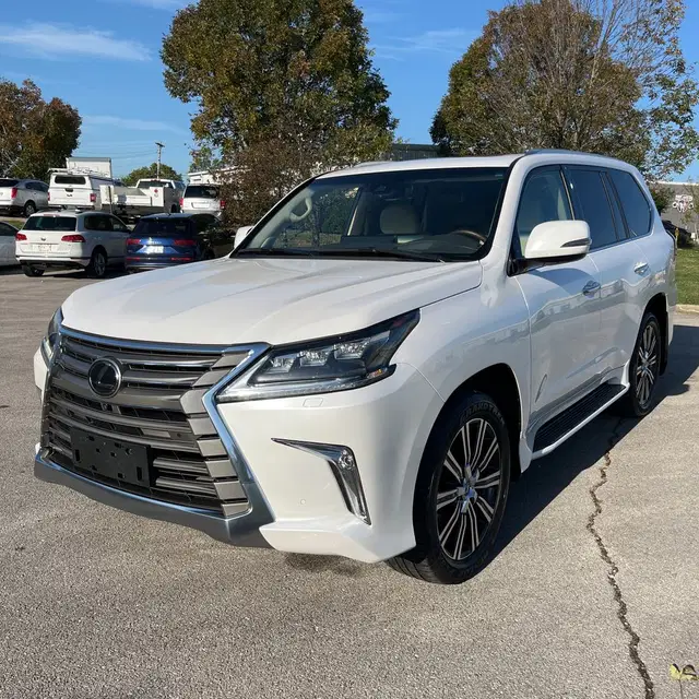 2021 Lexus LX 570 Three-Row