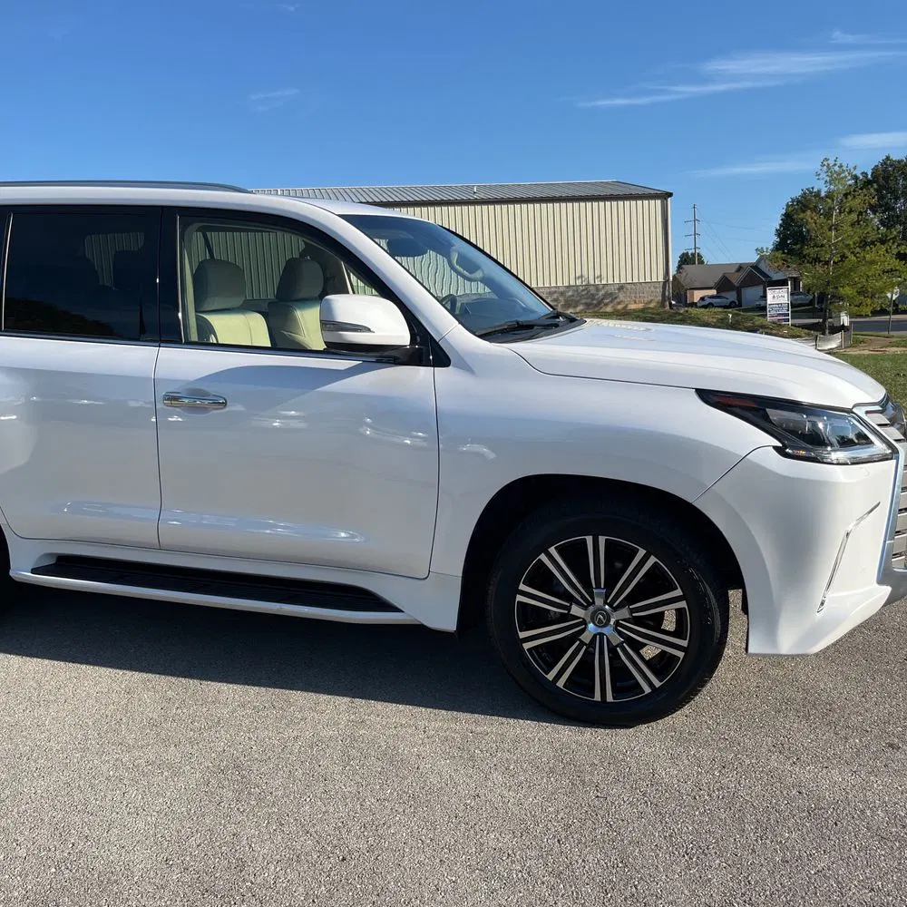2021 Lexus LX 570 Three-Row