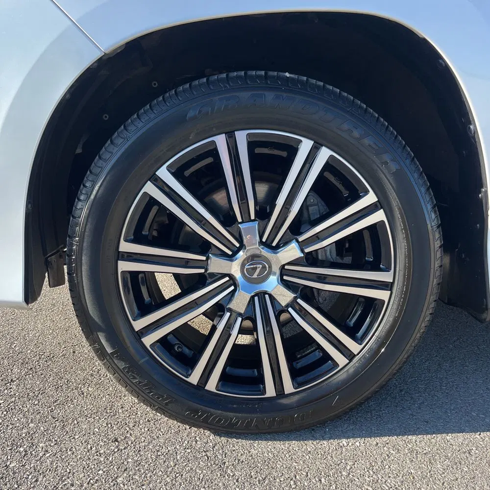 2021 Lexus LX 570 Three-Row