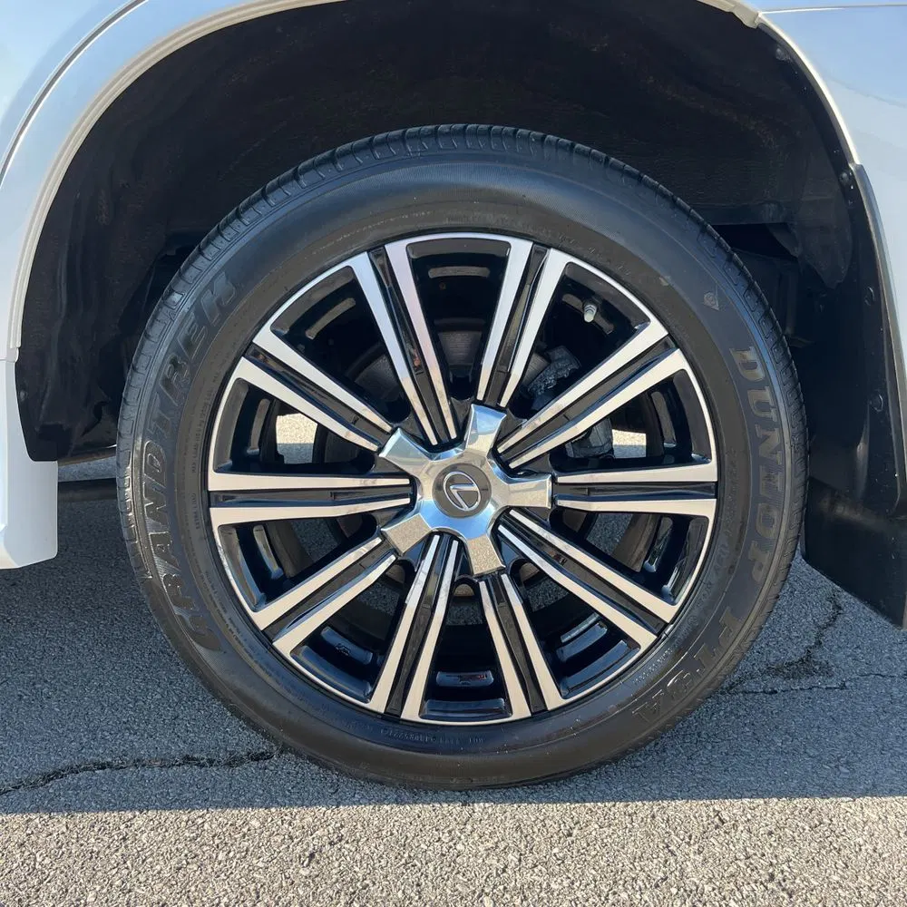 2021 Lexus LX 570 Three-Row
