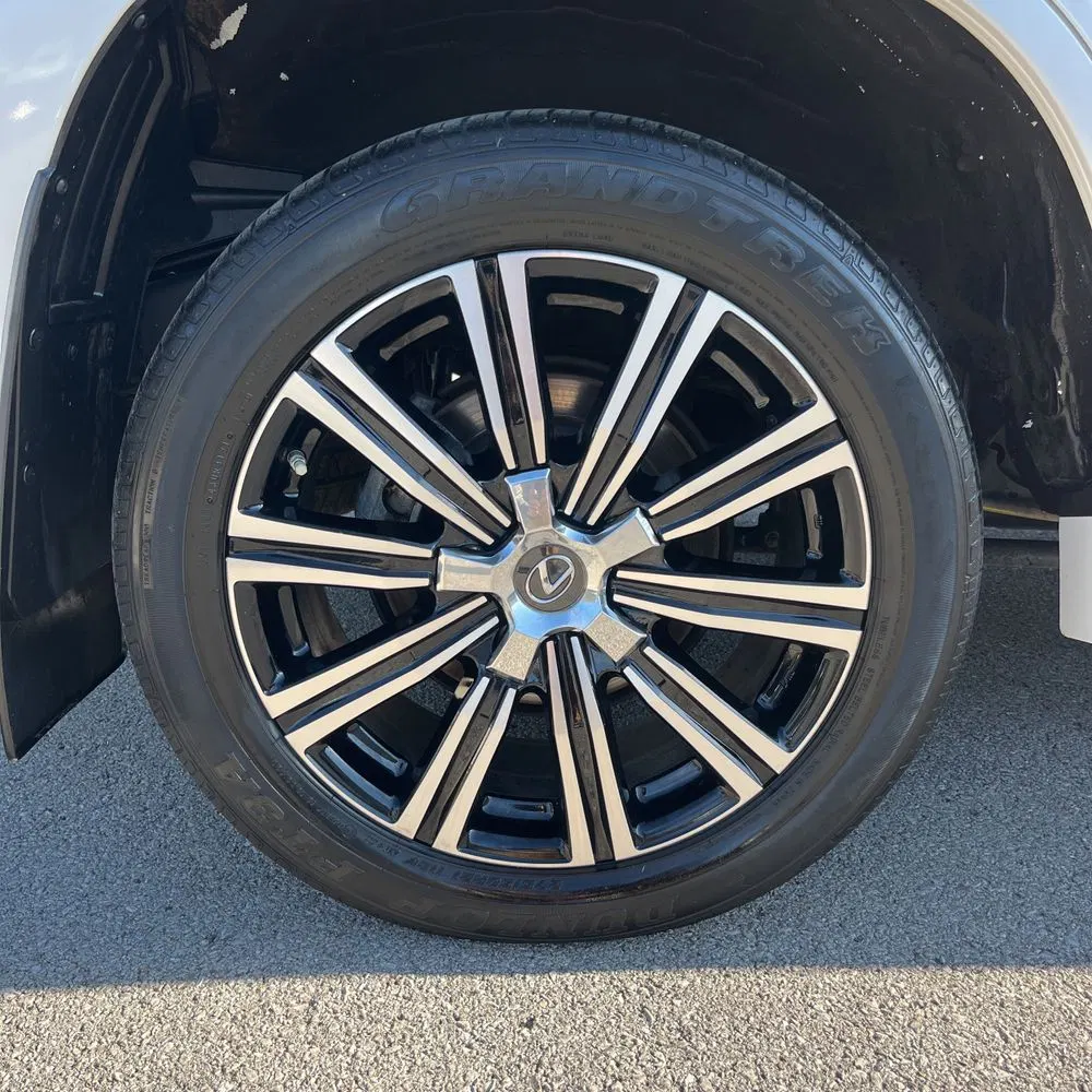 2021 Lexus LX 570 Three-Row