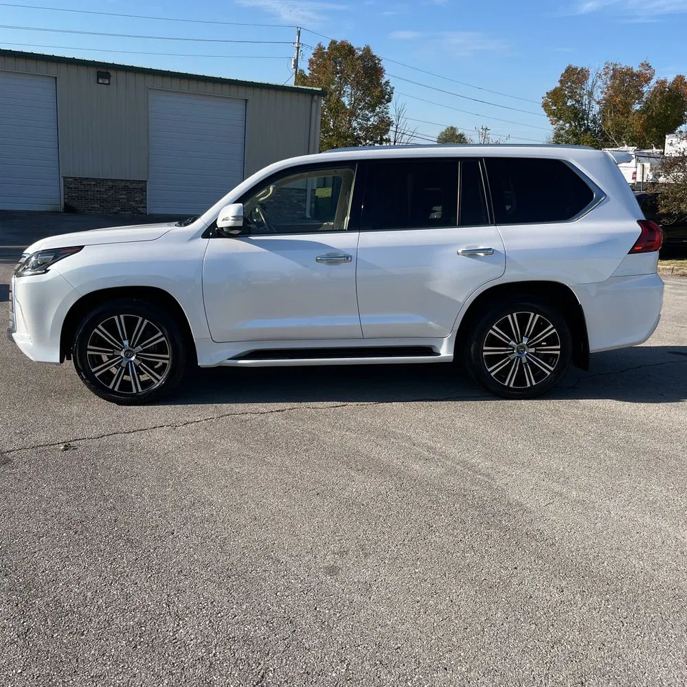 2021 Lexus LX 570 Three-Row