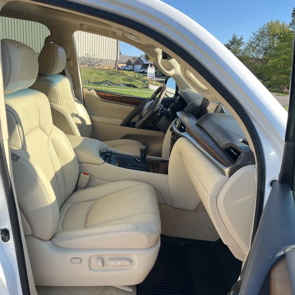 2021 Lexus LX 570 Three-Row