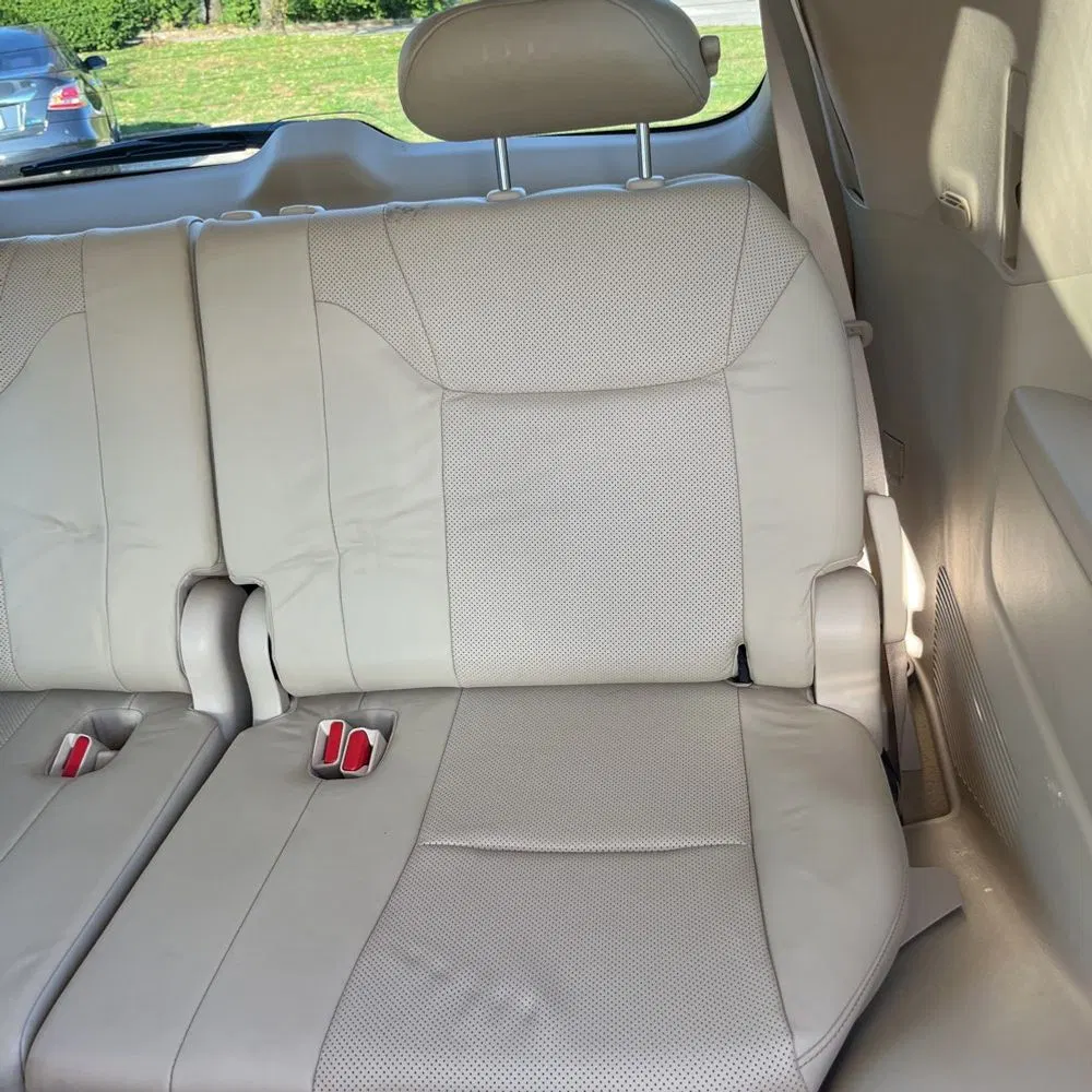 2021 Lexus LX 570 Three-Row