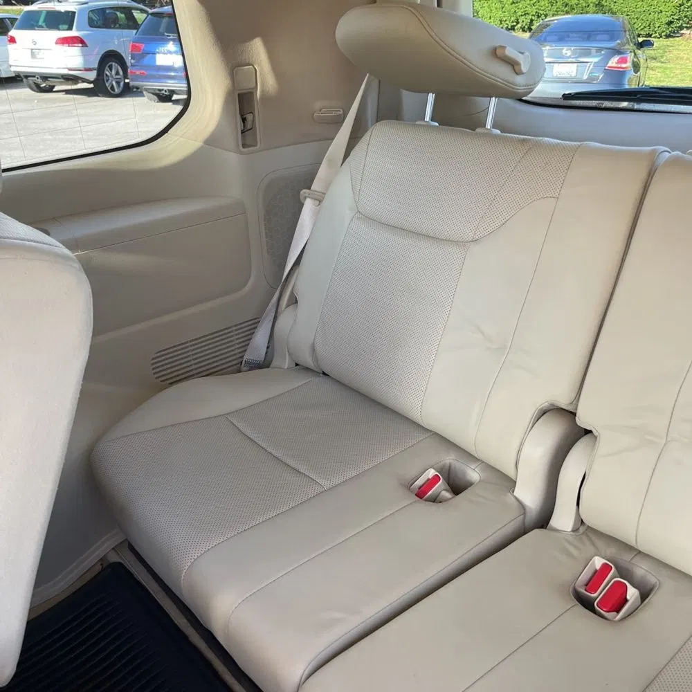 2021 Lexus LX 570 Three-Row