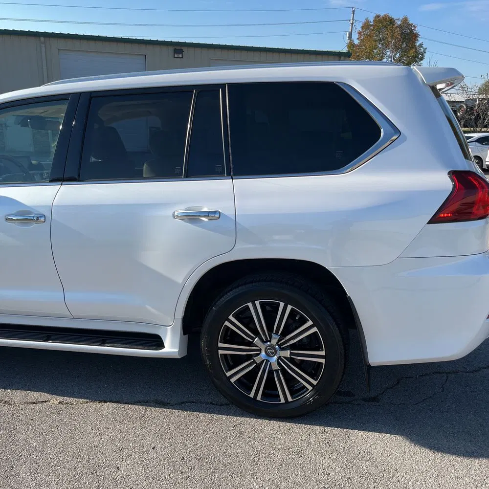 2021 Lexus LX 570 Three-Row