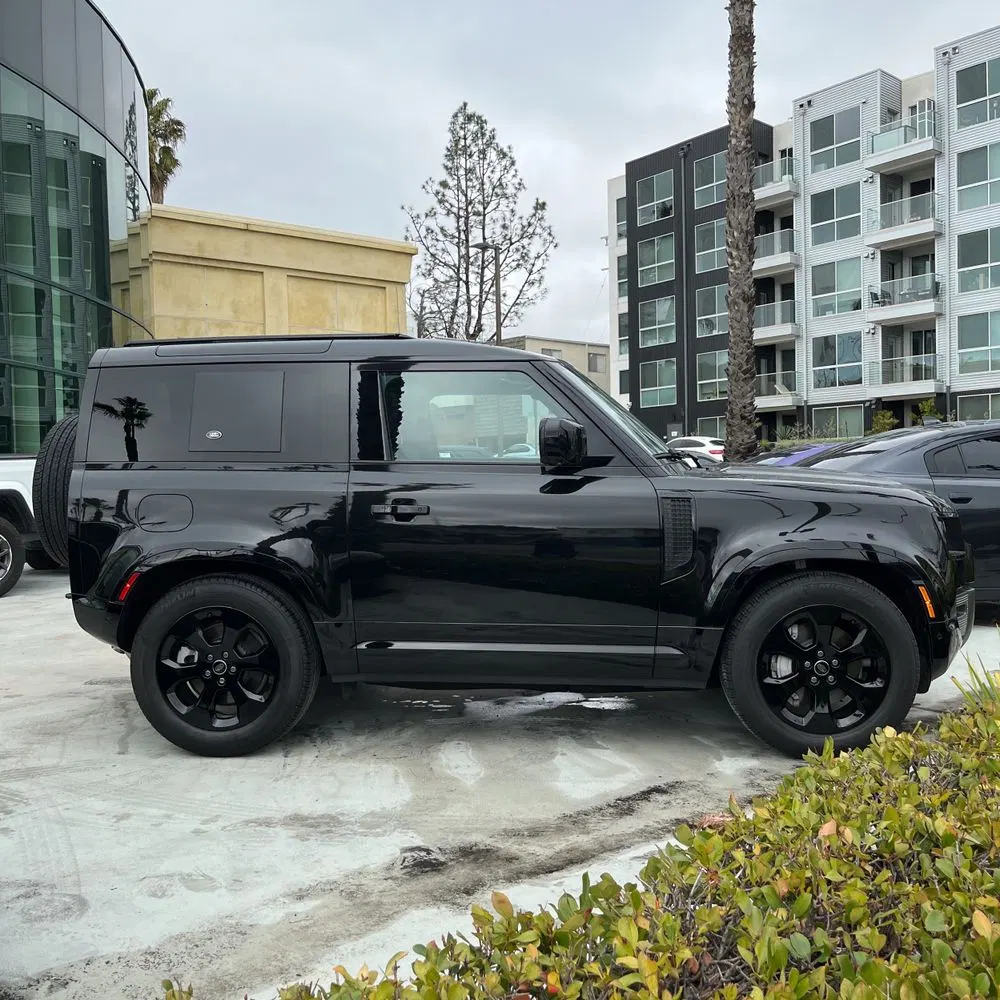 2023 Land Rover Defender 90 X-Dynamic SE