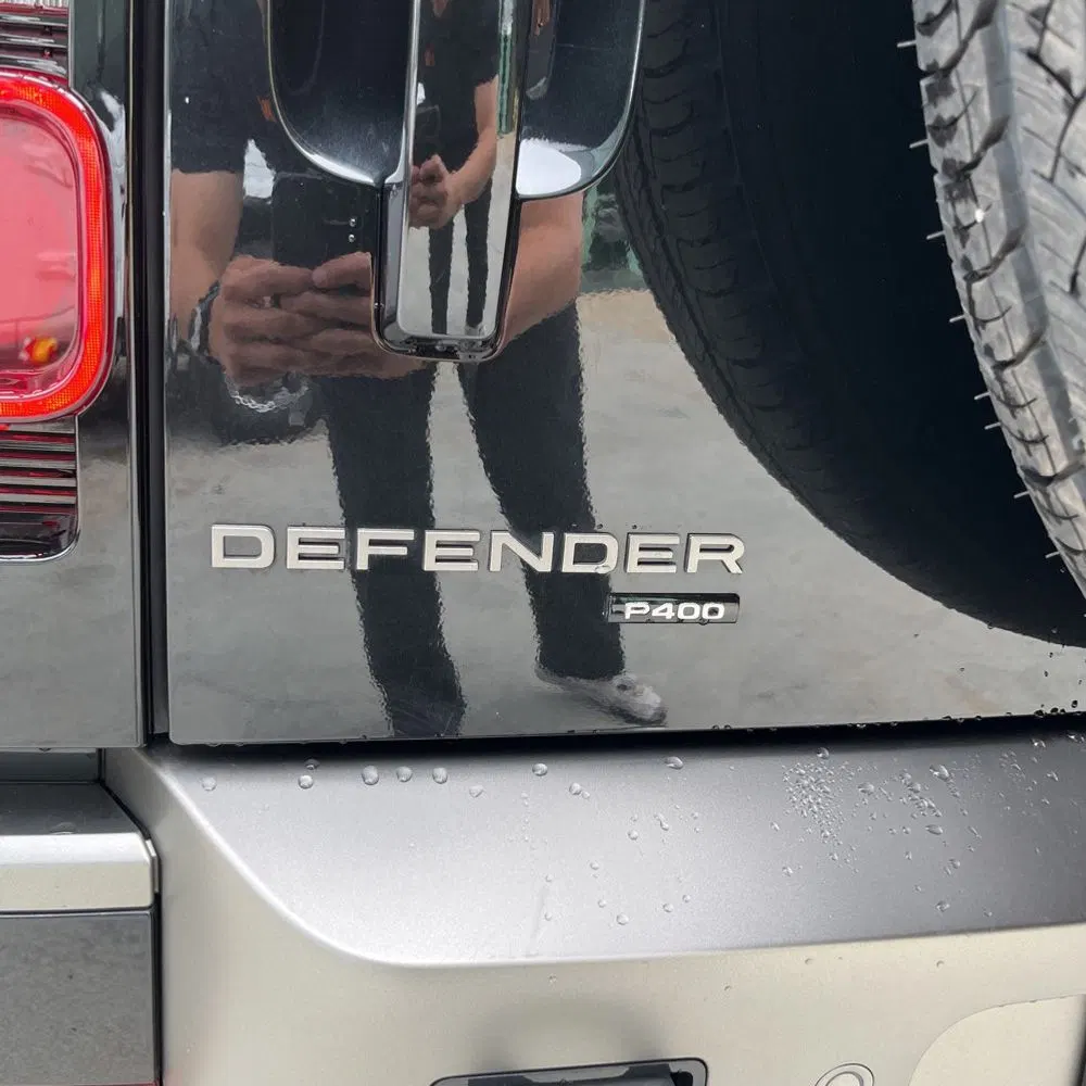 2023 Land Rover Defender 90 X-Dynamic SE