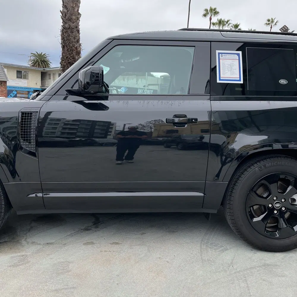 2023 Land Rover Defender 90 X-Dynamic SE