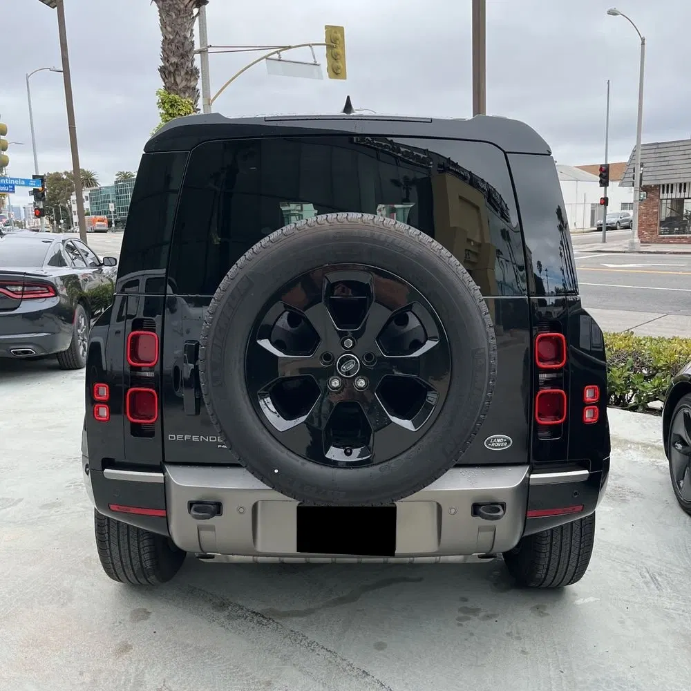 2023 Land Rover Defender 90 X-Dynamic SE