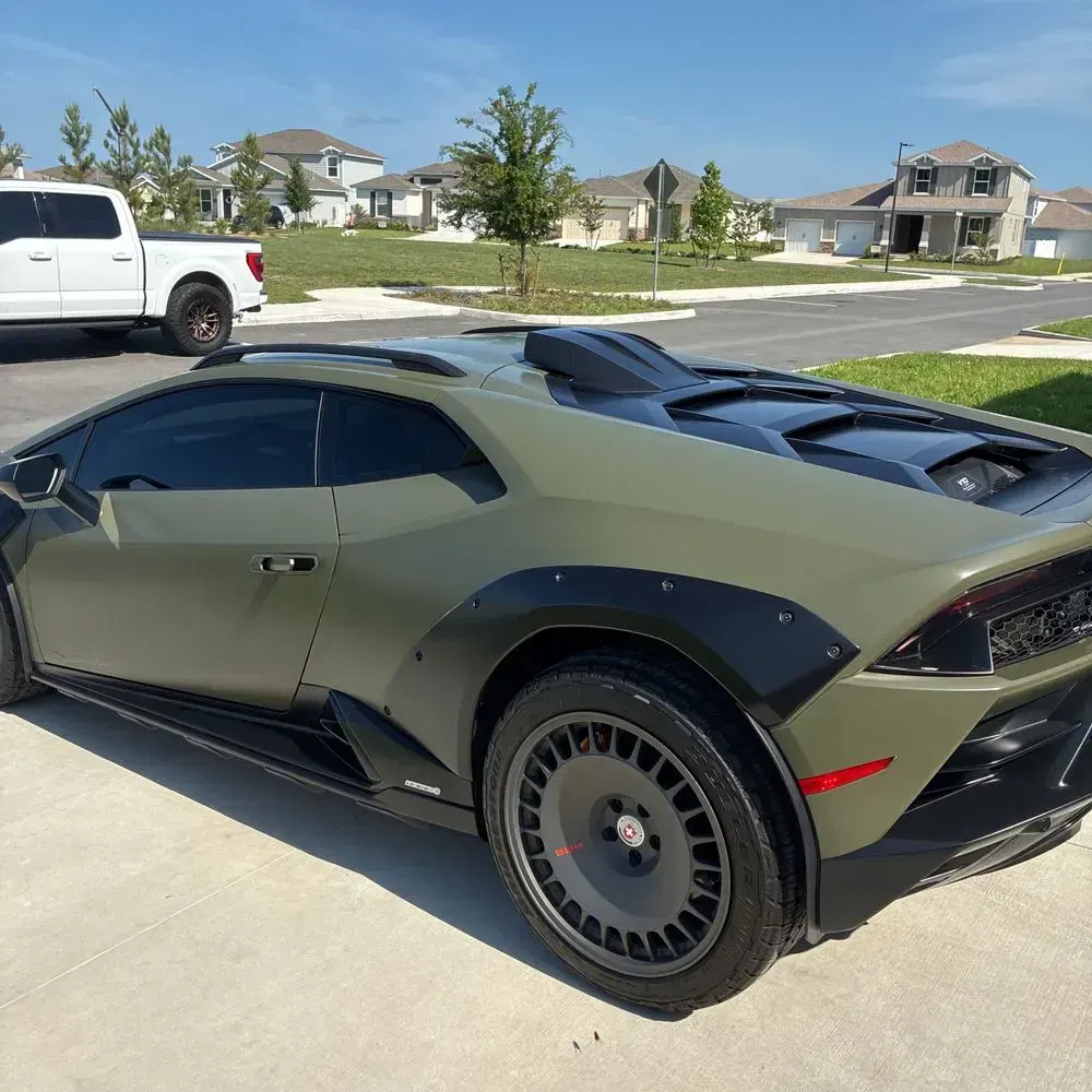 2024 Lamborghini Huracan Sterrato