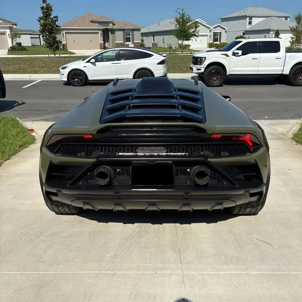 2024 Lamborghini Huracan Sterrato
