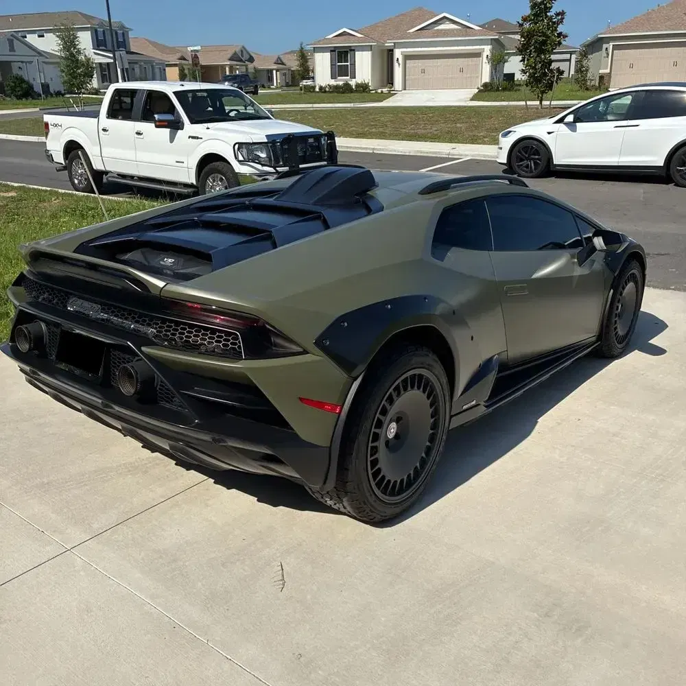 2024 Lamborghini Huracan Sterrato