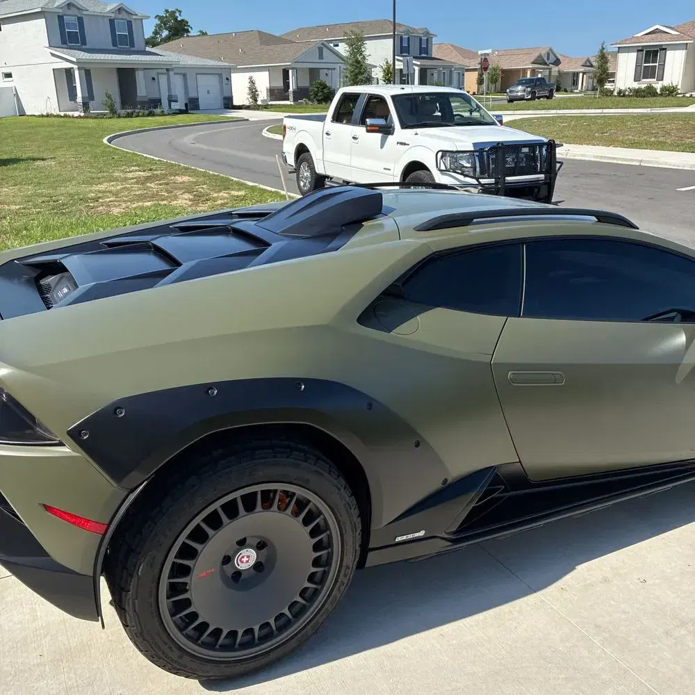 2024 Lamborghini Huracan Sterrato