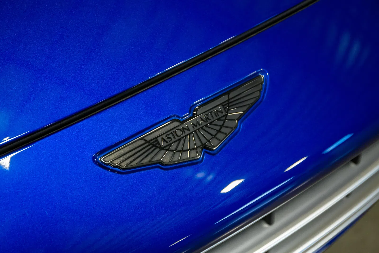 2023 Aston Martin DBX 707 - ~1,000 Miles, 697-hp Twin-Turbo V8, AWD, Mostly Unmodified