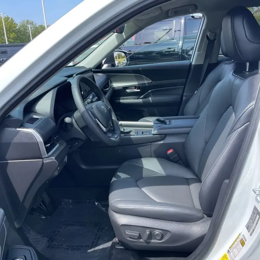 2025 Toyota Grand Highlander Hybrid XLE