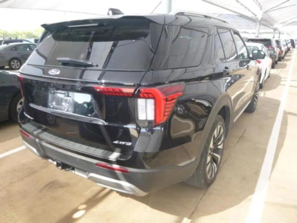 2025 Ford Explorer Platinum
