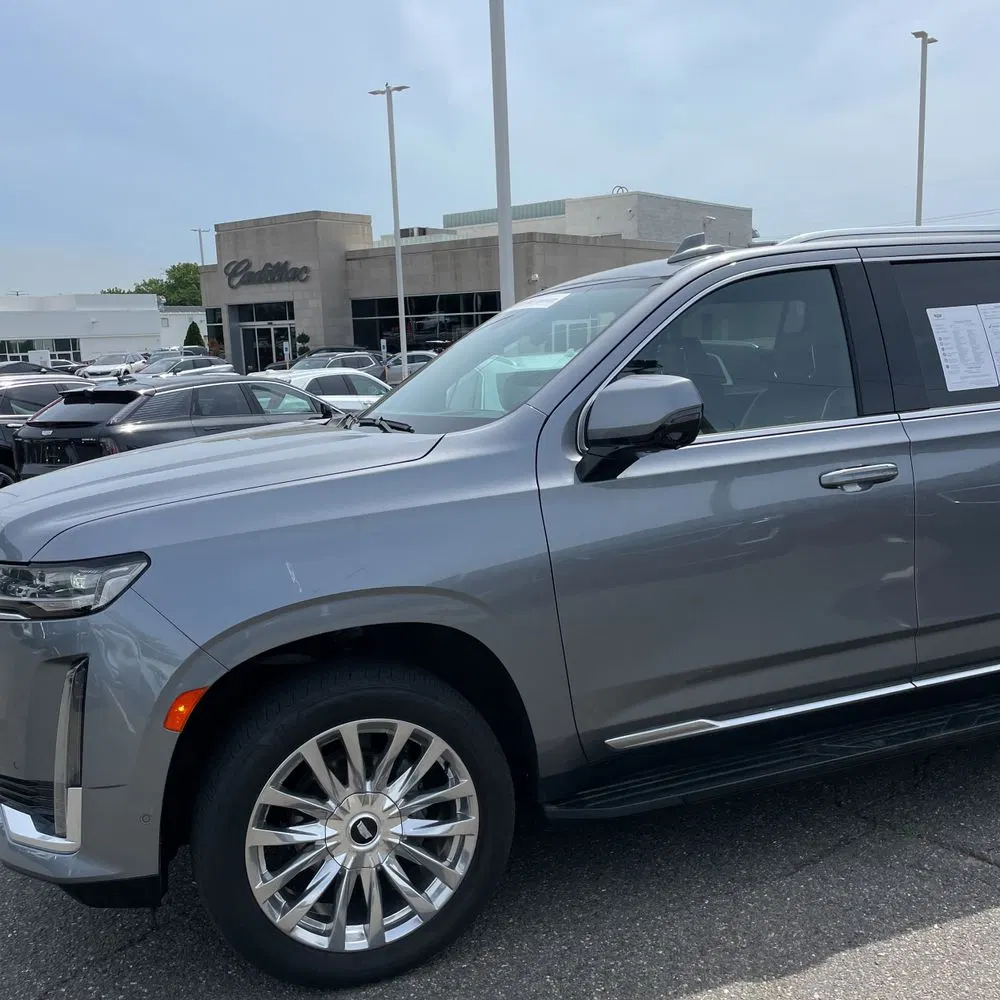 2022 Cadillac Escalade ESV Premium Luxury