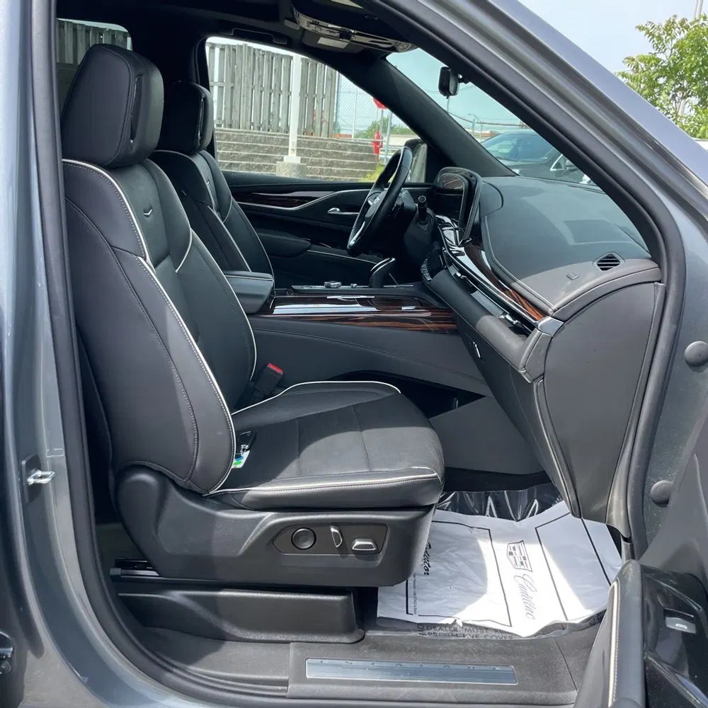 2022 Cadillac Escalade ESV Premium Luxury