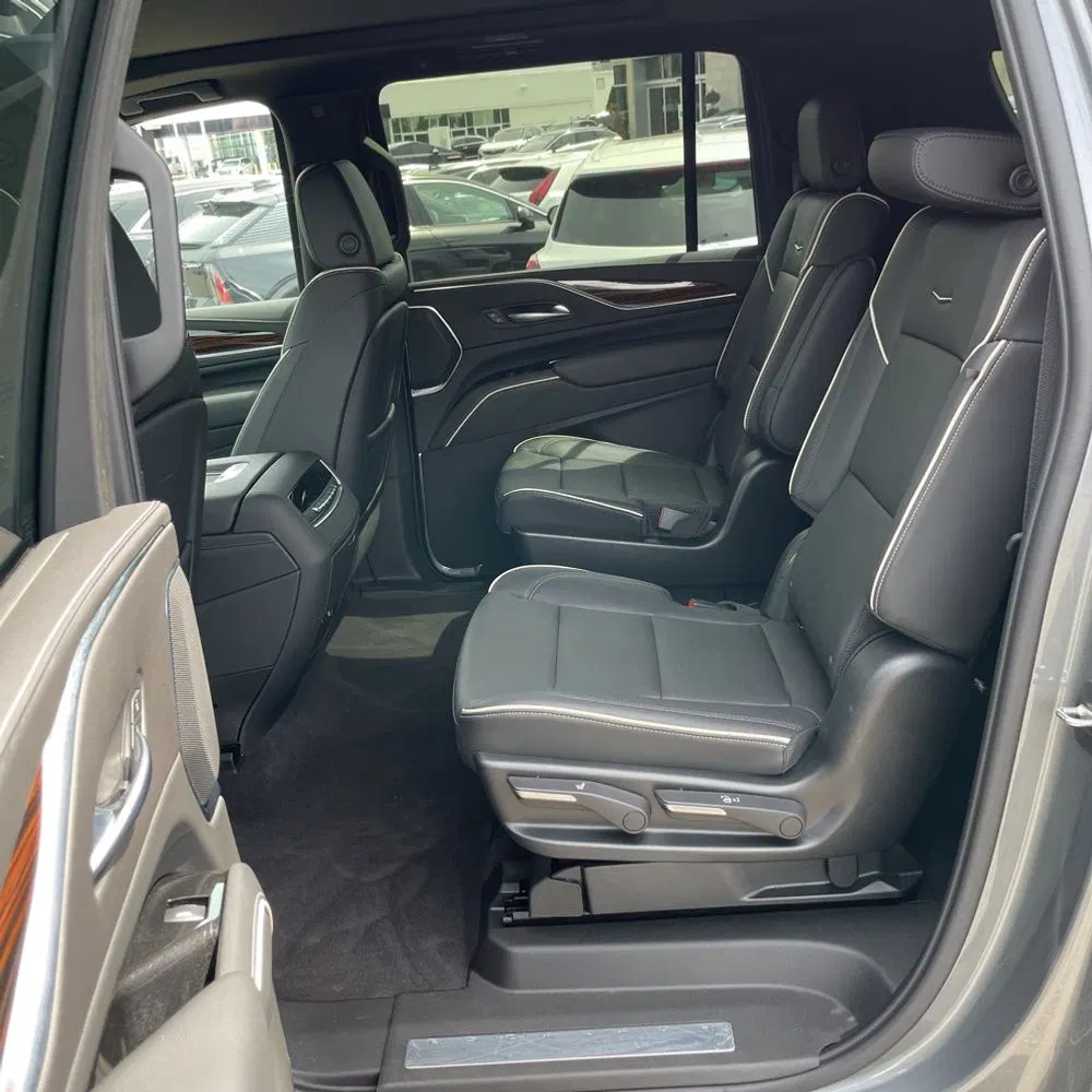 2022 Cadillac Escalade ESV Premium Luxury