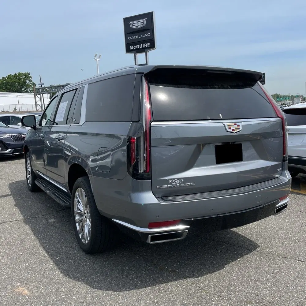 2022 Cadillac Escalade ESV Premium Luxury