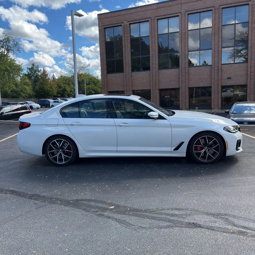 2023 BMW 5-Series M550xi