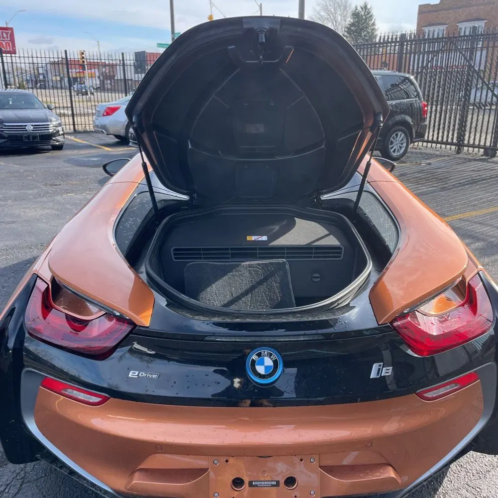 2019 BMW i8