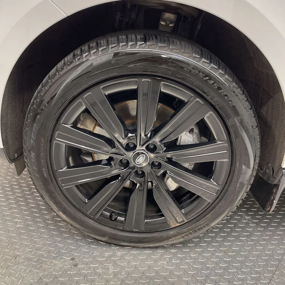 2023 Land Rover Range Rover P400 SE