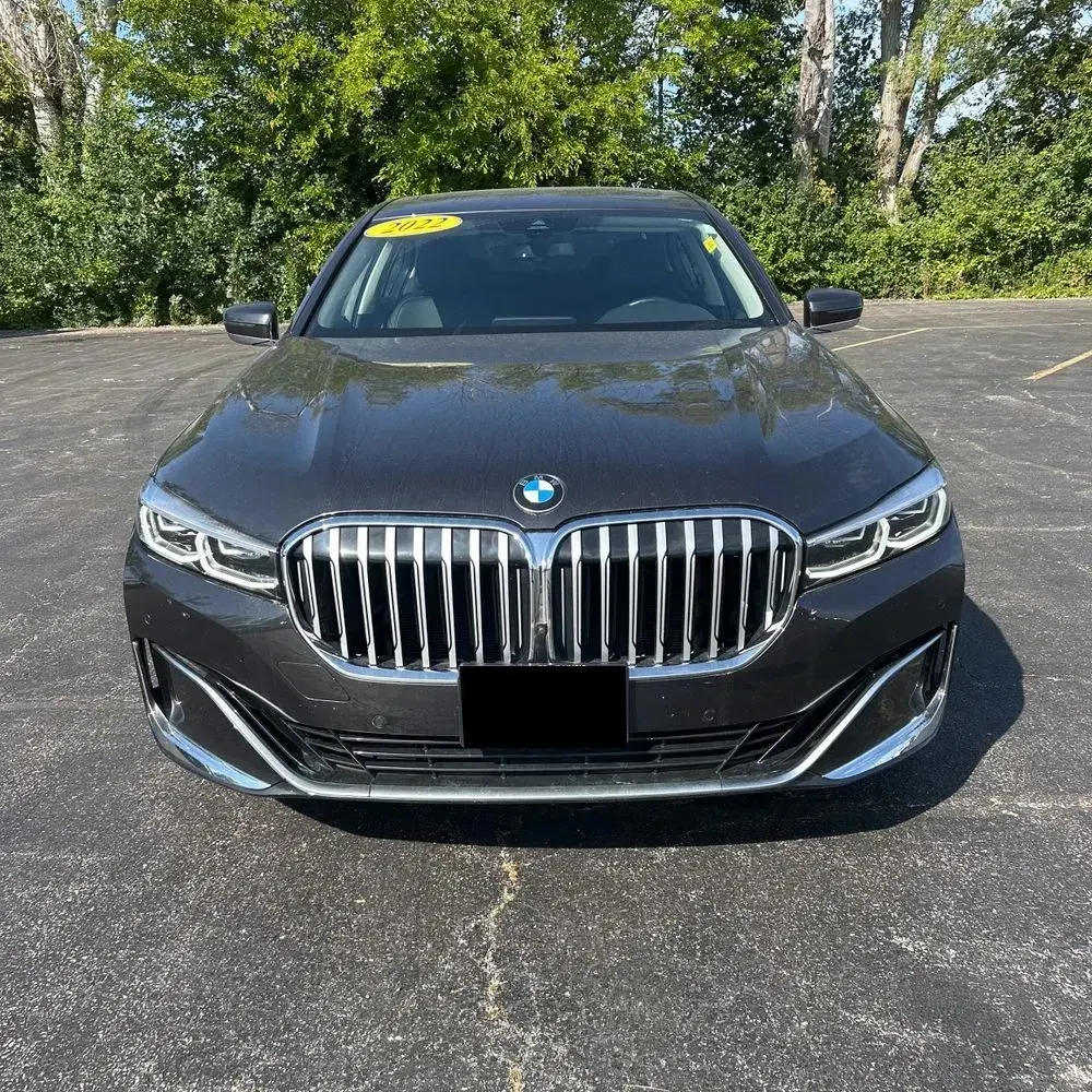 2022 BMW 7-Series 740i