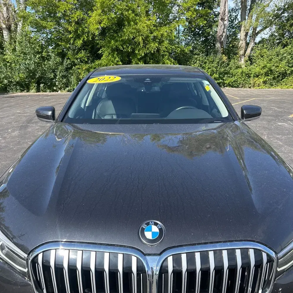 2022 BMW 7-Series 740i