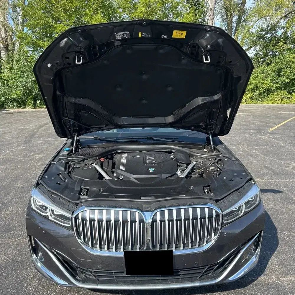 2022 BMW 7-Series 740i