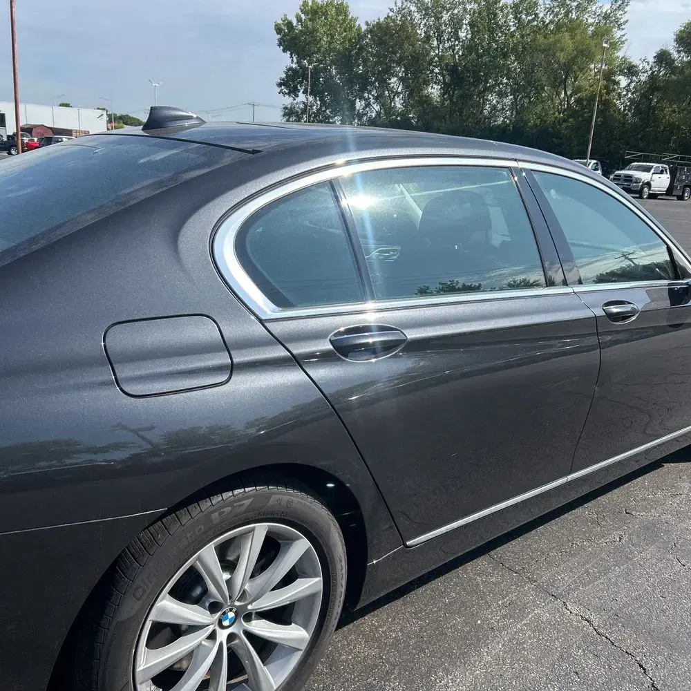 2022 BMW 7-Series 740i
